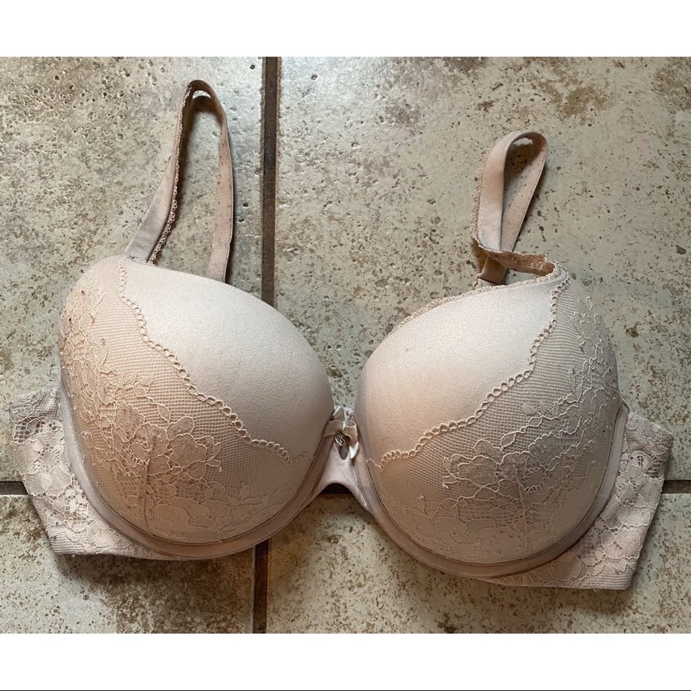 Victoria’s Secret Body by Victoria Bra